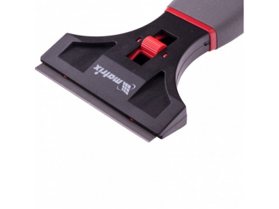 Скребок с обрезиненной рукояткой, выдвижное сменное лезвие Matrix от MATRIX Скребок с обрезиненной рукояткой, выдвижное сменное лезвие Matrix