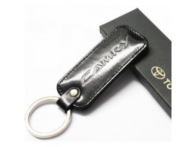 Брелок Toyota Camry Key Pendant, Black, артикул OT1100809T от Toyota Брелок Toyota Camry Key Pendant, Black, артикул OT1100809T