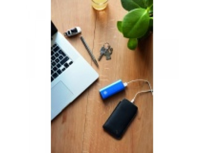 Мобильный аккумулятор Volkswagen Mobile Charger, Blue Tower, артикул 5TD051729 от VAG Мобильный аккумулятор Volkswagen Mobile Charger, Blue Tower, артикул 5TD051729